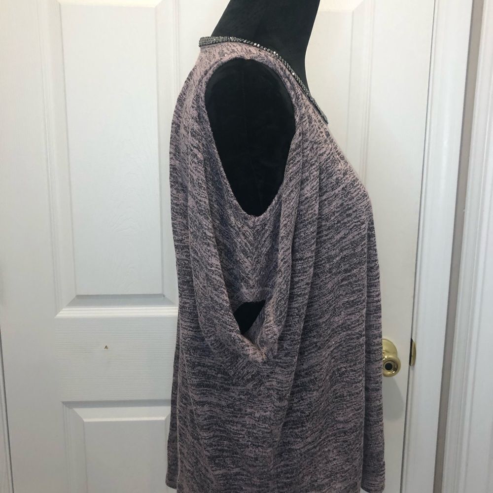Juicy Couture pink and black top with jeweled collar, size large - Picture 6 of 8